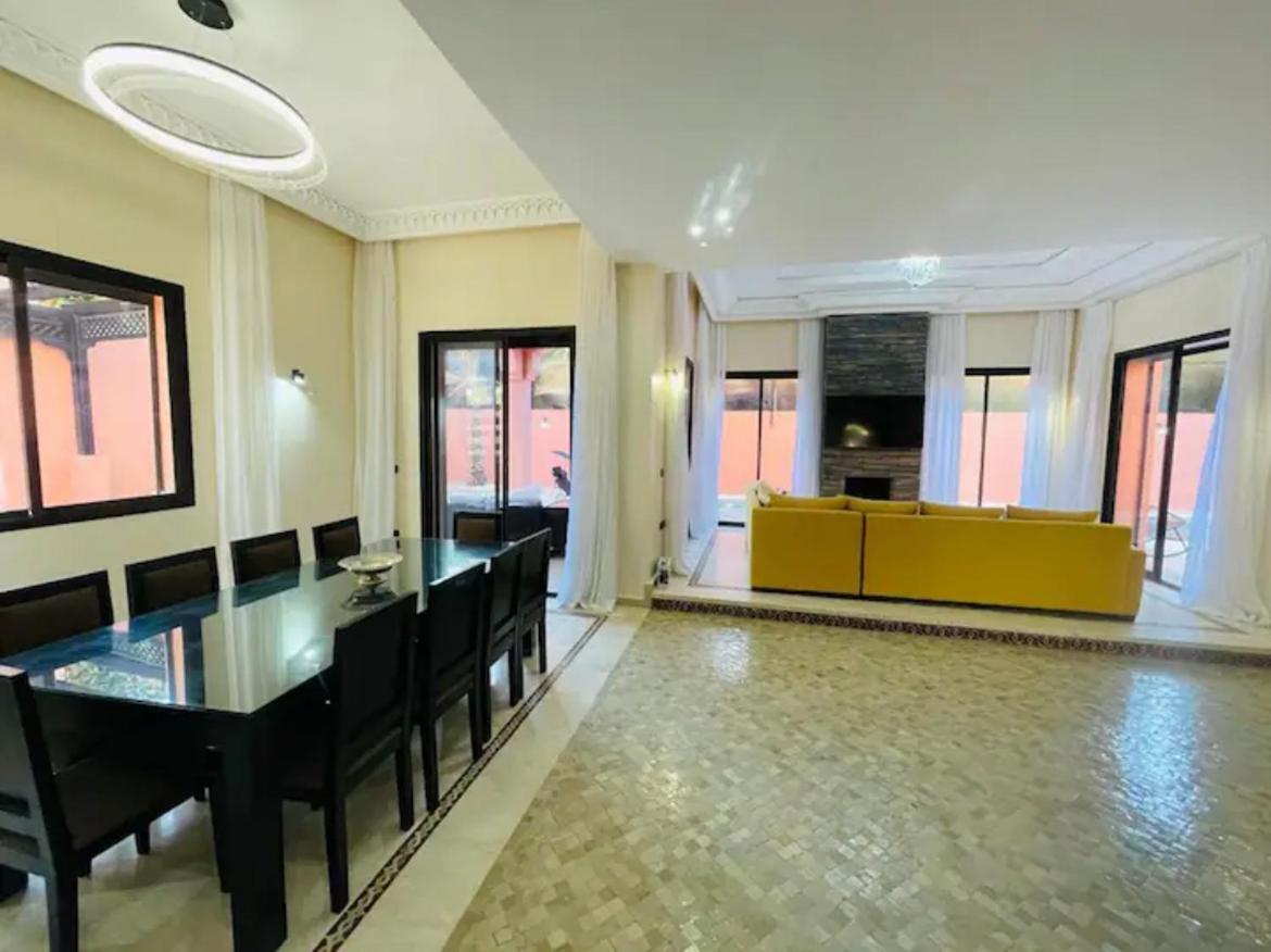 The Villa Avec Piscine Chauffee 4 Chambres Маракеш Екстериор снимка